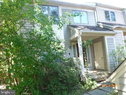 4018 Lake Glen Rd, FAIRFAX, VA, 22033-4378 | Card Image