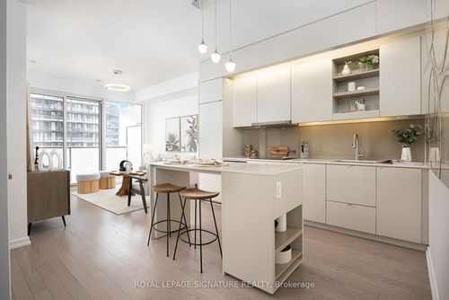 2312-101 Peter St, Toronto, ON, M5V0G6 | Card Image