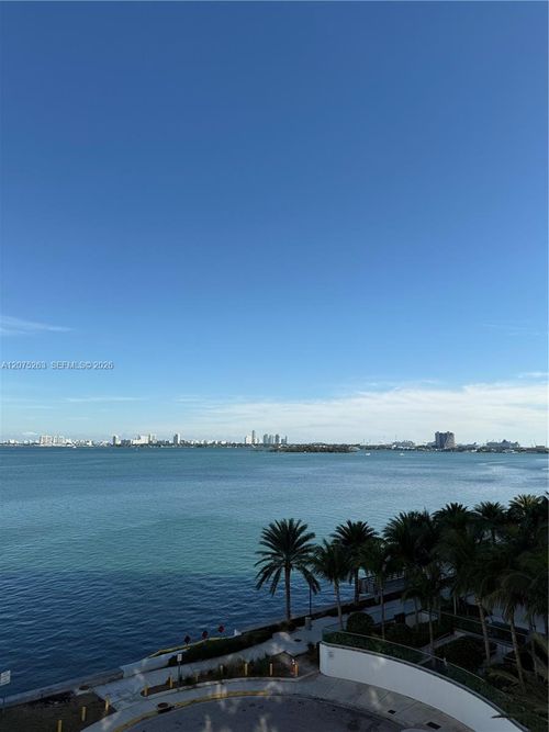 603-555 Ne 30th St, Miami, FL, 33137-4364 | Card Image