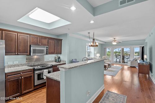 unit-2404-2100 Marsh Grove Ln, Southport, NC, 28461-9249 | Card Image