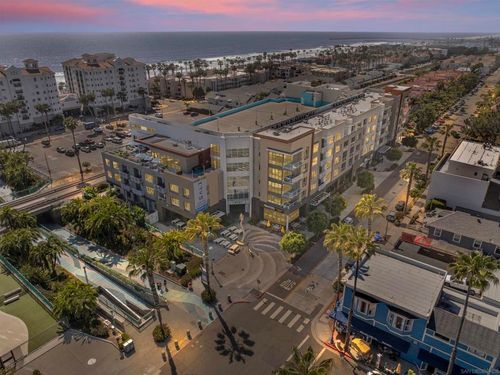 apt-304-355 N Cleveland St, Oceanside, CA, 92054-2642 | Card Image