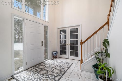 2757 N Tipsico Lake Rd, Hartland, MI, 48353-3252 | Card Image