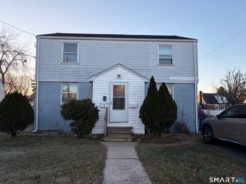 129 Douglas St, Hartford, CT, 06114-2422 | Card Image