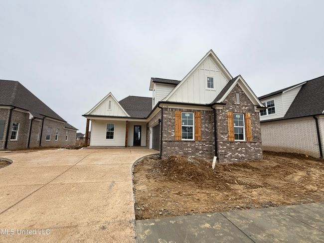 Front | Image 5