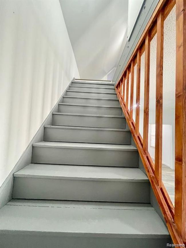 2382 Commor St, House other with 4 bedrooms, 2 bathrooms and null parking in Hamtramck MI | Image 10
