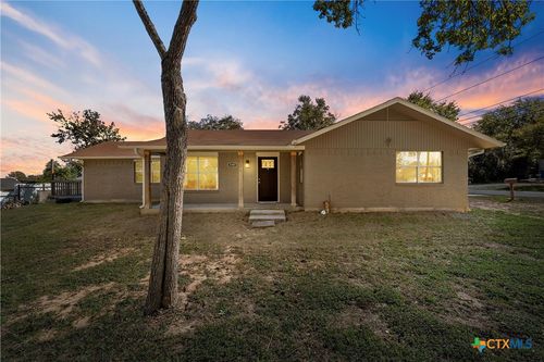 5307 E Lakeshore Dr, Belton, TX, 76513-4840 | Card Image