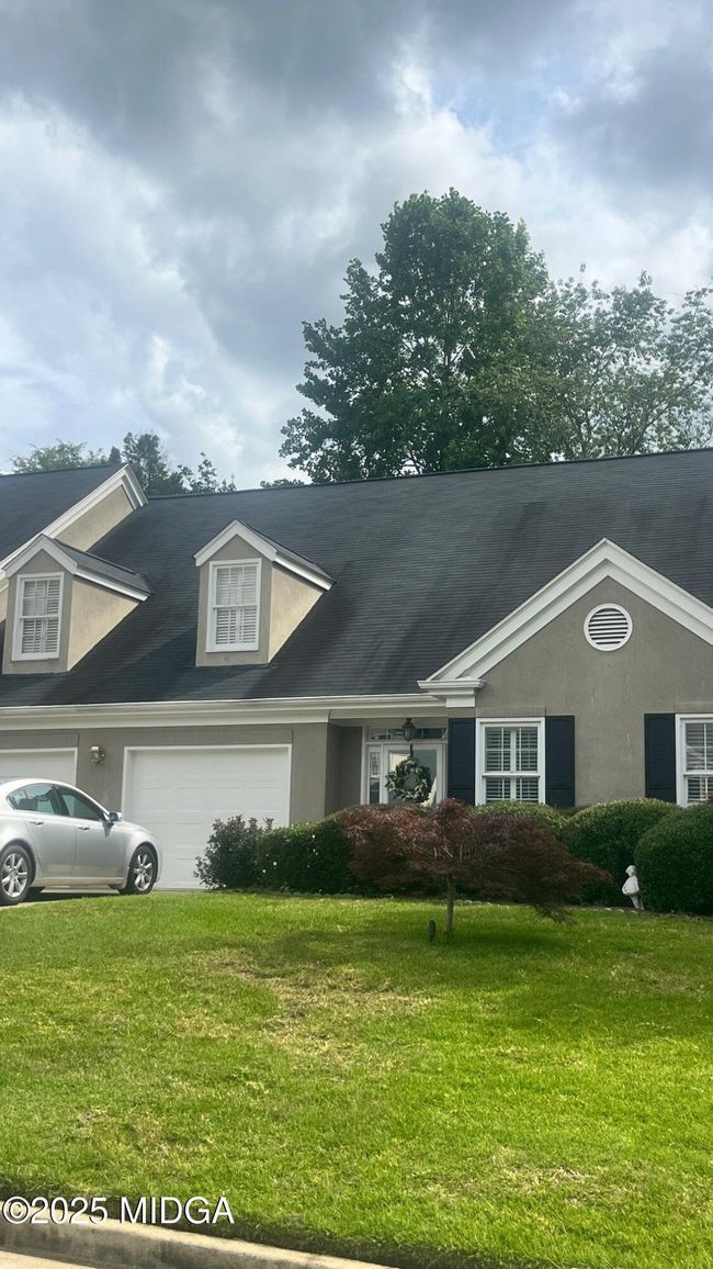 Front | Image 25