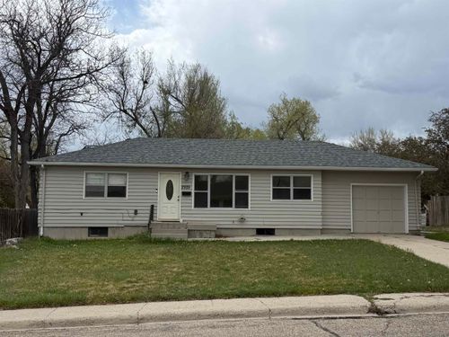 2929 E 3rd St, Casper, WY, 82609-2109 | Card Image