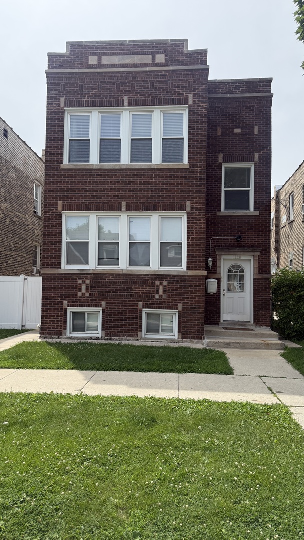 Residential Lease in Cicero