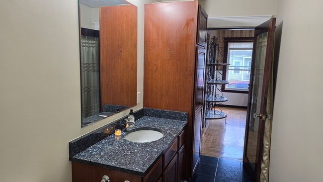 APT-2 - 20 Reeves St, Condo with 3 bedrooms, 1 bathrooms and 2 parking in Worcester MA | Image 20