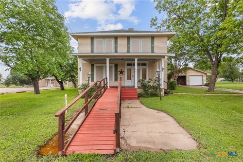 9 S Milam St, Rogers, TX, 76569-9515 | Card Image