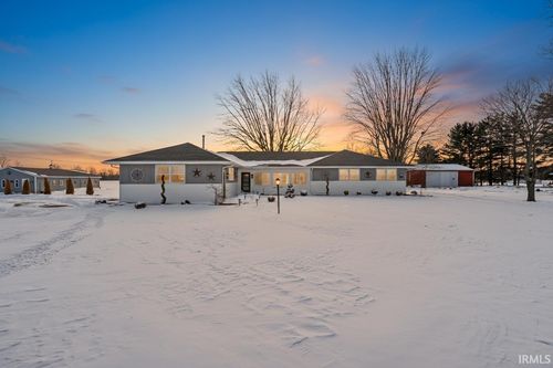 1373 E 550 N, Kokomo, IN, 46901-9564 | Card Image