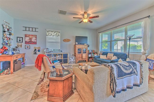 5705 Village Center Dr, House other with 4 bedrooms, 3 bathrooms and null parking in Lithia FL | Image 13