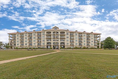 ph-h-12100 Two Rivers Dr, Athens, AL, 35611-8655 | Card Image