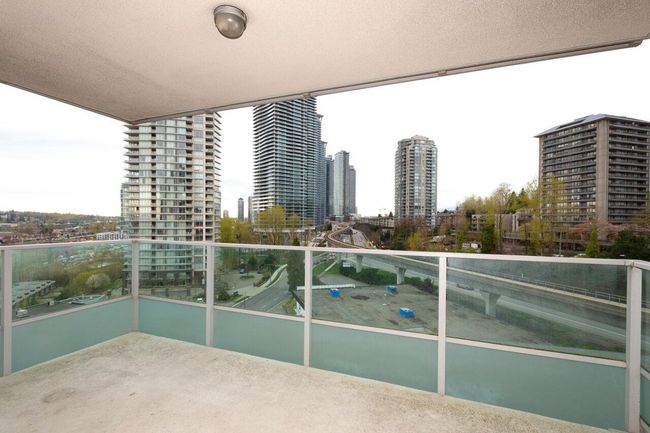 1004 - 2200 Douglas Road, Condo with 2 bedrooms, 2 bathrooms and 2 parking in Burnaby BC | Image 19