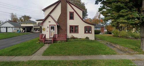 11 Barteau St, Endicott, NY, 13760-5701 | Card Image