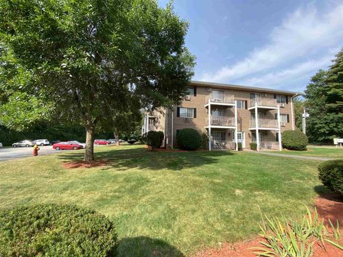 unit-26-379 Huse Rd, Manchester, NH, 03103-3165 | Card Image