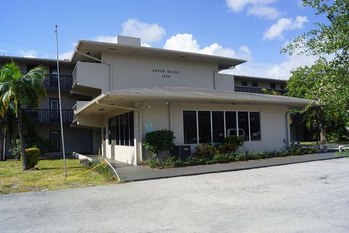 303-1250 E Sample Rd, Pompano Beach, FL, 33064-6288 | Card Image