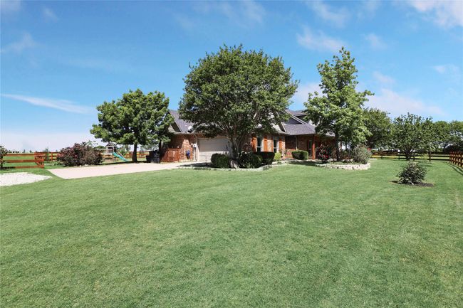 2245 Block Rd, House other with 3 bedrooms, 2 bathrooms and null parking in Gunter TX | Image 10
