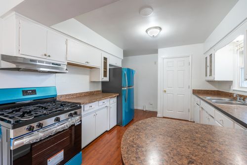 16426 Shirley Ct, South Holland, IL, 60473-2238 | Card Image