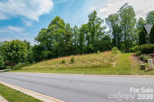 35 Cottage Settings, Black Mountain, NC, 28711-8742 | Card Image