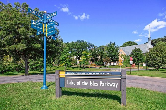 Walkable to Lake of the Isles | Image 26