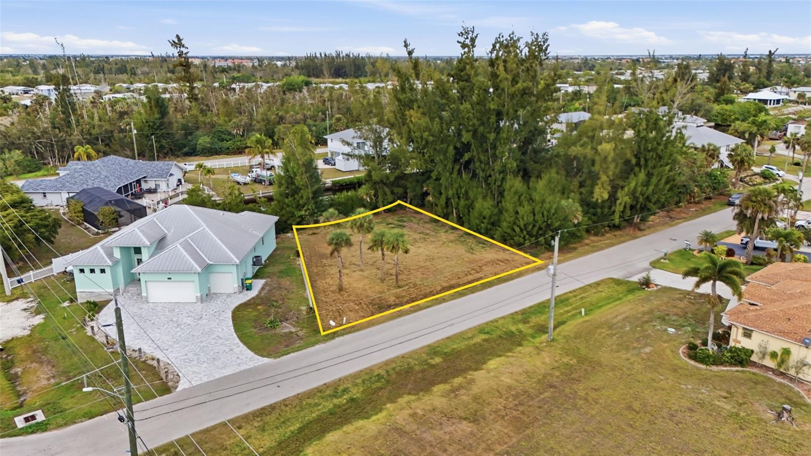 Land in PUNTA GORDA 3