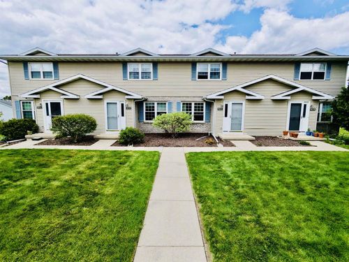 c-913 N Clover Ln, Cottage Grove, WI, 53527-9454 | Card Image