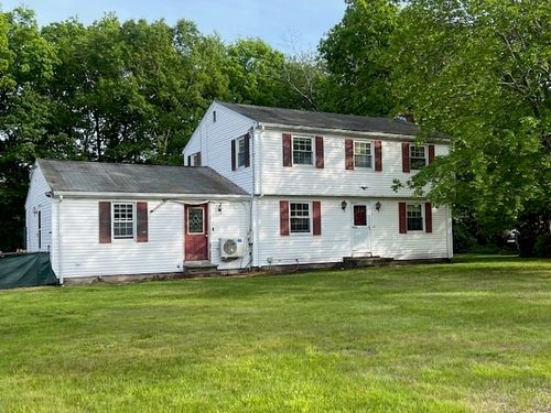 8 Clover Hill Dr, Chelmsford, MA, 01824-2606 | Card Image
