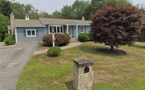 51 Surrey Ln, North Kingstown, RI, 02852-2524 | Card Image
