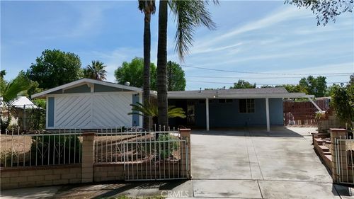 8842 Mentone Pl, Riverside, CA, 92503-5727 | Card Image