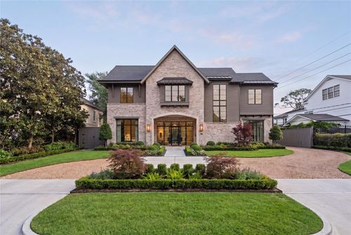 827 Rocky River Rd, Houston, TX, 77056-2105 | Card Image
