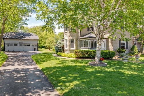 20314 Leslie St, Queensville, ON, L0G1R0 | Card Image