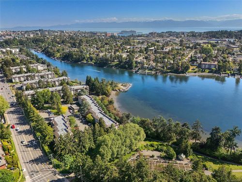 102-75 Gorge Rd W, Saanich, BC, V9A7A9 | Card Image