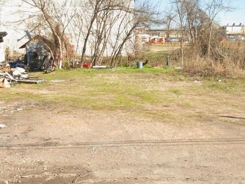 564 Plum Ave, Memphis, TN, 38107-1433 | Card Image