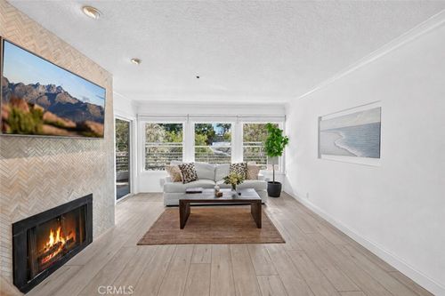 207-950 Cagney Ln, Newport Beach, CA, 92663-1611 | Card Image