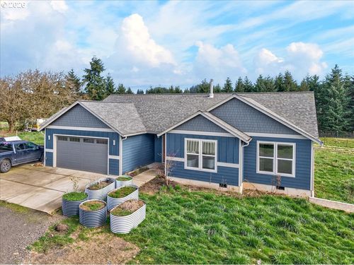 1023 Spirit Lake Hwy, Castle Rock, WA, 98611-9097 | Card Image