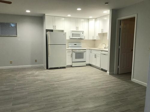 apt-e-11 Crossings Cir, Boynton Beach, FL, 33435-2181 | Card Image