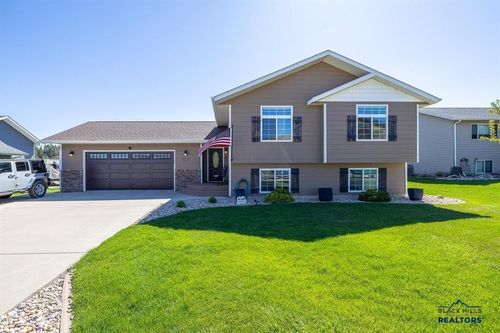 1727 Iron Horse Loop, Spearfish, SD, 57783-9811 | Card Image