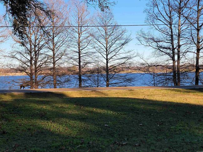 2524 Lakeshore Dr N, House other with 3 bedrooms, 2 bathrooms and null parking in Lake Village AR | Image 4