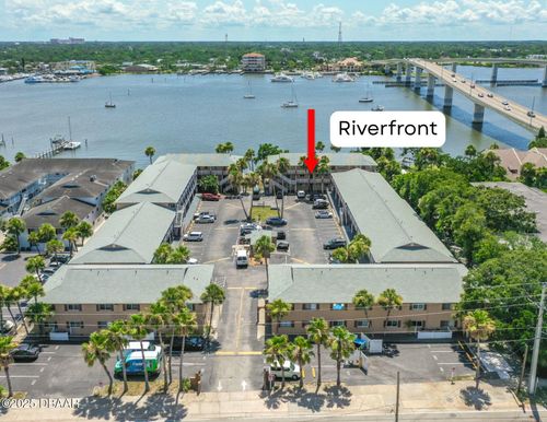 apt-215-415 N Halifax Ave, DAYTONA BEACH, FL, 32118-4045 | Card Image