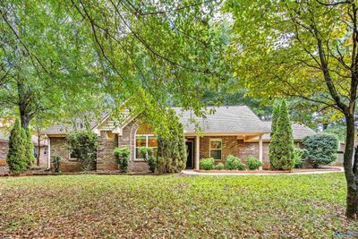 127 Johnson Drive, House other with 3 bedrooms, 2 bathrooms and null parking in Huntsville AL | Image 1