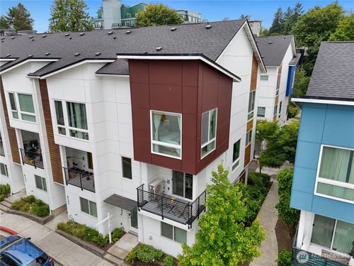 8545 22nd Pl Ne, Seattle, WA, 98115-5149 | Card Image