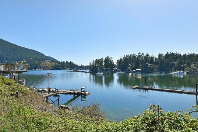 13214 Sex W'amin Street, House other with 2 bedrooms, 1 bathrooms and 4 parking in Garden Bay BC | Image 21