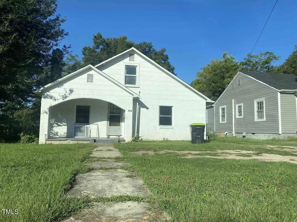 Hamilton St, Henderson, NC 27536