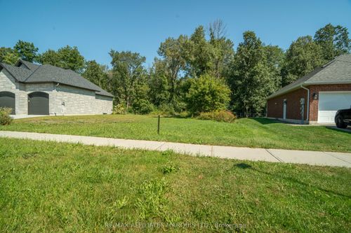 1265 Riverdale Ave, Cornwall, ON, K6J0B7 | Card Image