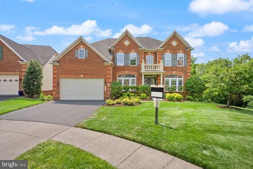 19117 Chartered Creek Pl, LEESBURG, VA, 20176-3840 | Card Image