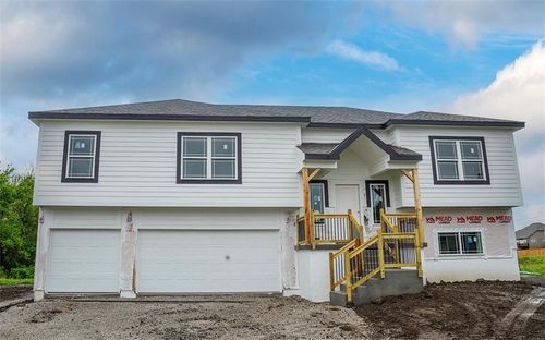 830 Cedar Ridge Dr, Raymore, MO, 64083-9088 | Card Image