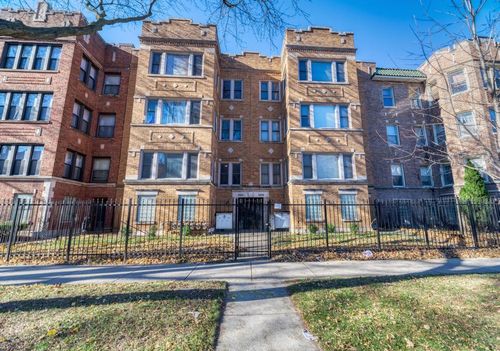 1s-6810 S Paxton Avenue, CHICAGO, IL, 60649 | Card Image