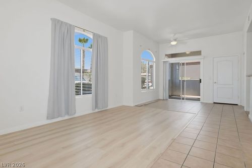 714-700 Carnegie St, Henderson, NV, 89052-2682 | Card Image